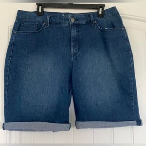 Slimming Effect jean shorts size 14ll
